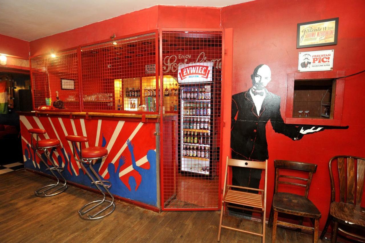 Good Bye Lenin Pub & Garden Hostel - Krakow — Фото 3